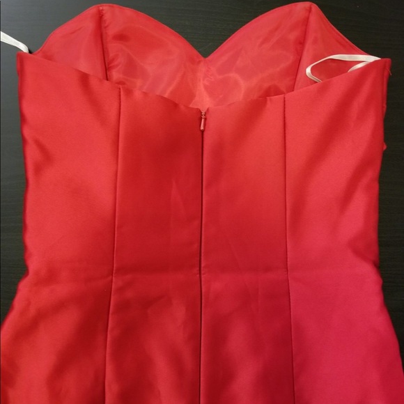 SCOTT McCLINTOCK Red Ballgown SZ 6 - Picture 6 of 8